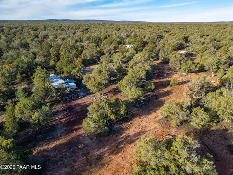 39500 N Kimlee Rd, Ash Fork, AZ 86320 photo 16