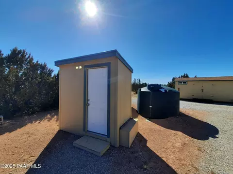 53845 N Cedar Dr, Seligman, AZ 86337 photo 25