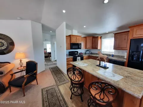53845 N Cedar Dr, Seligman, AZ 86337 photo 11