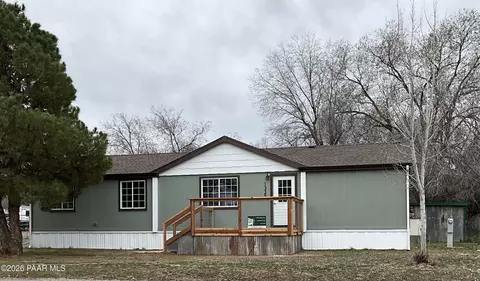 1335 E Hall Ln, Chino Valley, AZ 86323