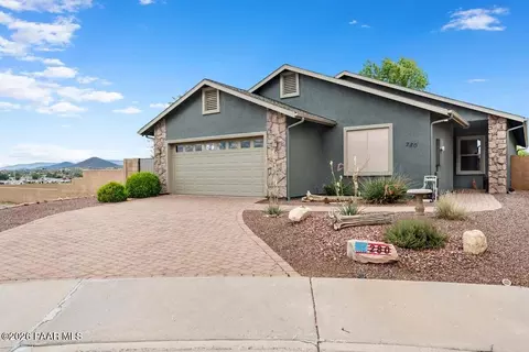 280 N La Paz St, Dewey, AZ 86327