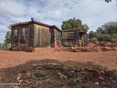 Exterior - 38125 N Snake Rd, Ash Fork, AZ 86320 photo 1 of 10