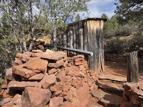 Exterior - 38125 N Snake Rd, Ash Fork, AZ 86320 photo 10 of 10