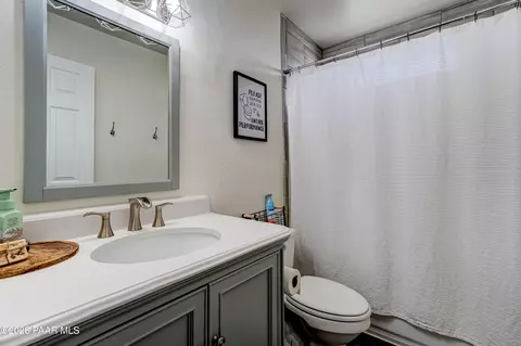 Bath - 10838 E Oxbow Dr, Dewey, AZ 86327 photo 2 of 2