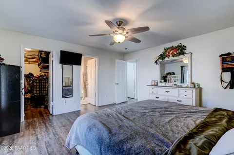 Bedroom - 10838 E Oxbow Dr, Dewey, AZ 86327 photo 2 of 4