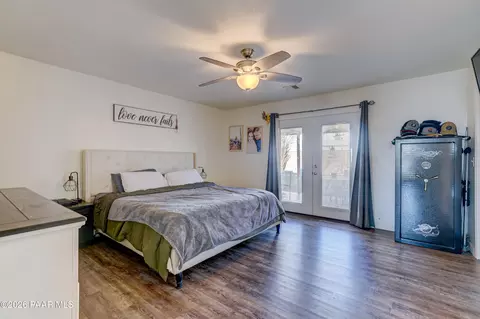 Bedroom - 10838 E Oxbow Dr, Dewey, AZ 86327 photo 1 of 4