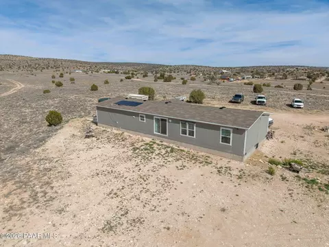 25690 N Andra Dr, Paulden, AZ 86334 photo 4