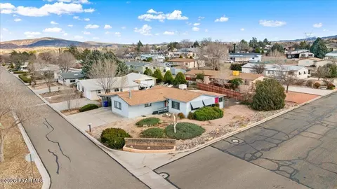 1215 Willow Lake Rd, Prescott, AZ 86301