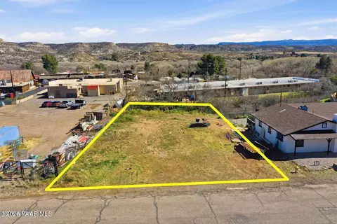 621 S 1st St, Camp Verde, AZ 86322
