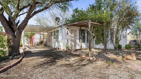 21312 W Shalako Ln, Congress, AZ 85332