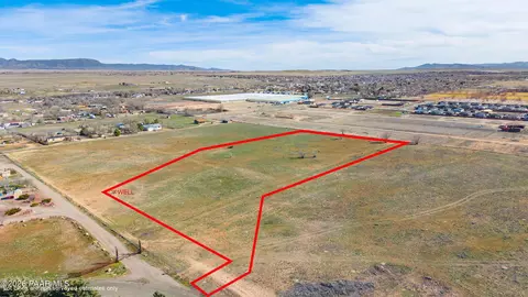 2 Red Cinder Rd # B, Chino Valley, AZ 86323
