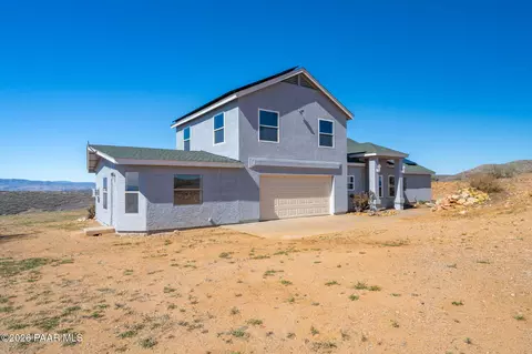Exterior - 16751 E Leprechaun Rd, Dewey, AZ 86327 photo 2 of 11