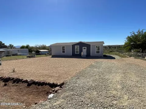 20821 E Cactus Wren Dr, Mayer, AZ 86333