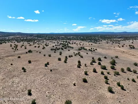 294 Crimson Hill Rd # E, Ash Fork, AZ 86320 photo 3