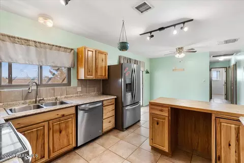 Kitchen - 17829 E Jackrabbit Rd, Mayer, AZ 86333 photo 3 of 3