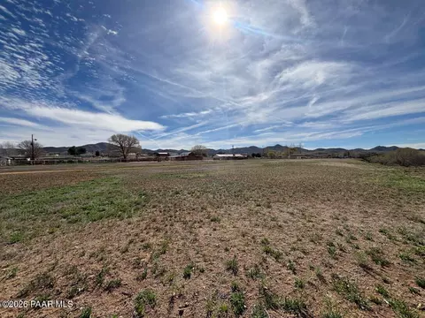 13408 E No No Ln, Dewey-humboldt, AZ 86327 photo 2