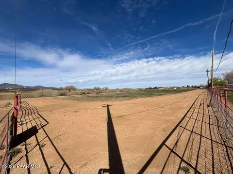 13408 E No No Ln, Dewey-humboldt, AZ 86327 photo 3