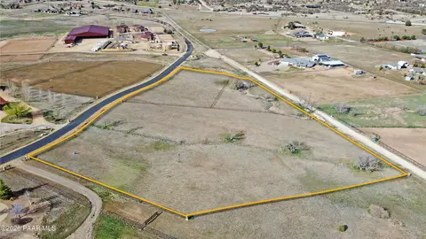 8935 N Callahan Rd, Prescott, AZ 86305