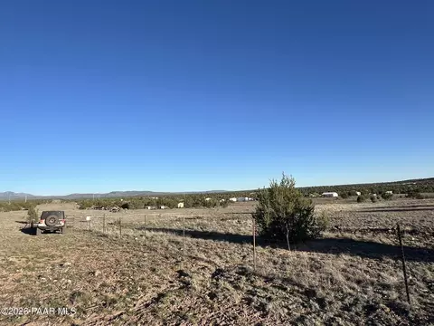 202 Couchman Trl, Ash Fork, AZ 86320 photo 6