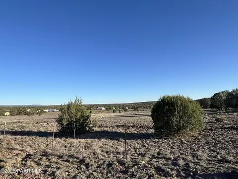 202 Couchman Trl, Ash Fork, AZ 86320 photo 5