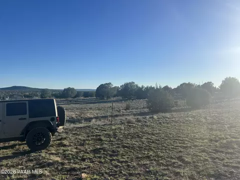 202 Couchman Trl, Ash Fork, AZ 86320 photo 3