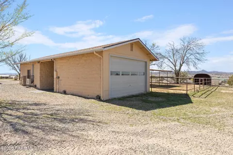 Exterior - 650 E Rimrock Rd, Paulden, AZ 86334 photo 19 of 26