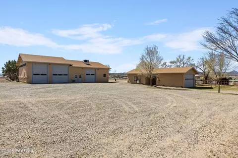 Exterior - 650 E Rimrock Rd, Paulden, AZ 86334 photo 14 of 26