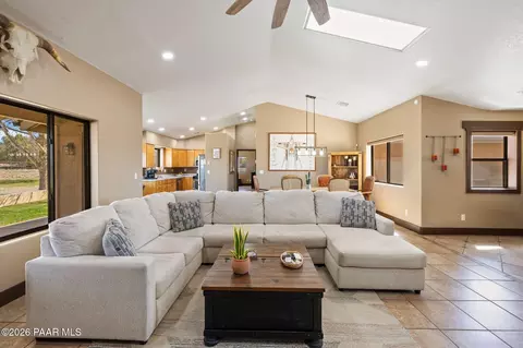 Living - 650 E Rimrock Rd, Paulden, AZ 86334 photo 2 of 2