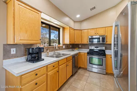 Kitchen - 650 E Rimrock Rd, Paulden, AZ 86334 photo 2 of 3