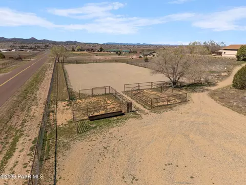 Exterior - 650 E Rimrock Rd, Paulden, AZ 86334 photo 3 of 26