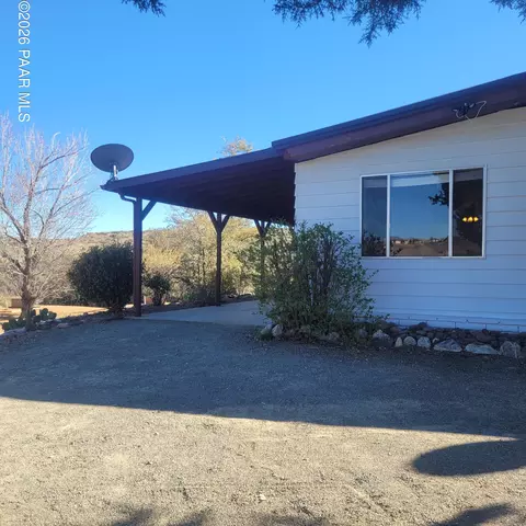 1056 N Swiss St, Dewey, AZ 86327