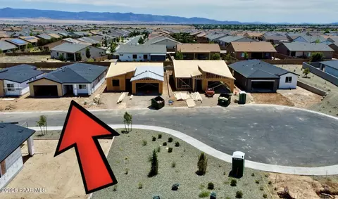 5233 N Woodsworth Way, Prescott Valley, AZ 86314