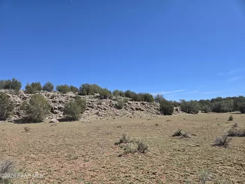 390 Haywire Rd, Ash Fork, AZ 86320 photo 2