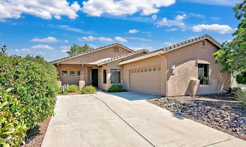 1042 Louie St, Prescott, AZ 86301