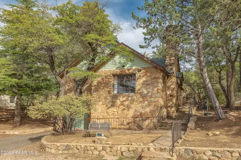 1093 Old Hassayampa Ln, Prescott, AZ 86303