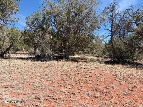 159 Circle Dr, Seligman, AZ 86337