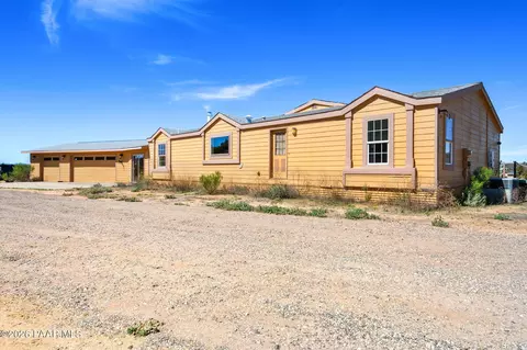 1670 N Trinity Ln, Dewey, AZ 86327