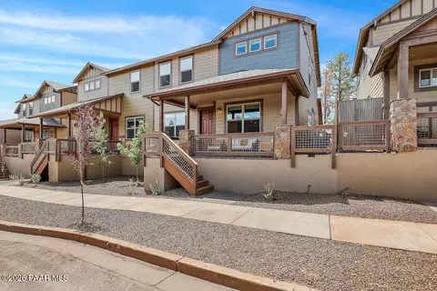 2876 W Presidio Dr, Flagstaff, AZ 86001