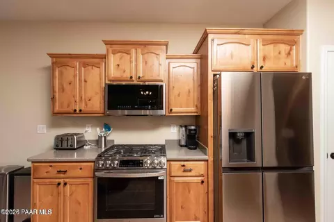 Kitchen - 12933 Ponce St, Dewey, AZ 86327 photo 5 of 5