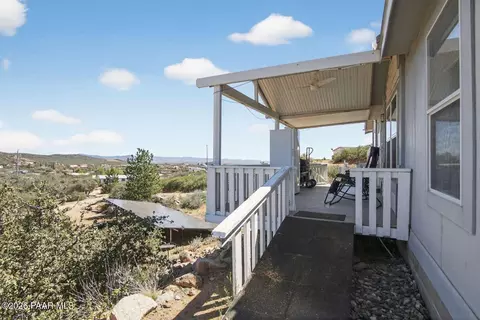 500 N Old Coach Trl, Dewey, AZ 86327
