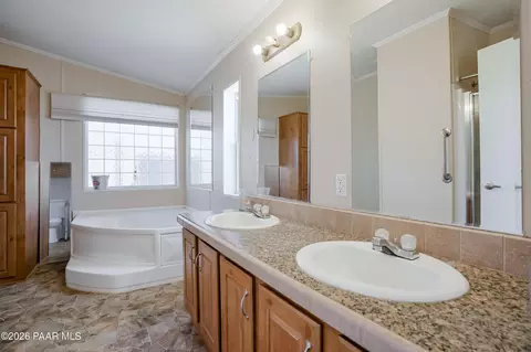 11800 E Henderson Rd, Dewey, AZ 86327 photo 17