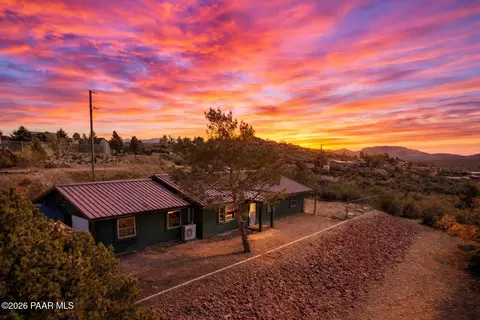 18059 S Country Club Dr, Peeples Valley, AZ 86332