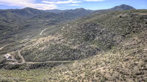 9540 E Poland Rd, Mayer, AZ 86333 photo 3