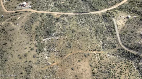 9540 E Poland Rd, Mayer, AZ 86333 photo 2