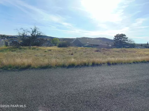 20201 E Saguaro Dr, Mayer, AZ 86333