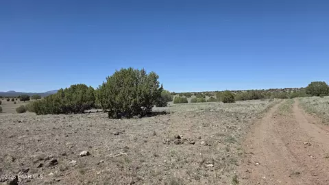 lot6 Off Ten Tanks Rd, Ash Fork, AZ 86320 photo 3