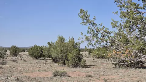 lot6 Off Ten Tanks Rd, Ash Fork, AZ 86320 photo 2