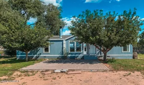 3493 Choctaw Ln, Chino Valley, AZ 86323