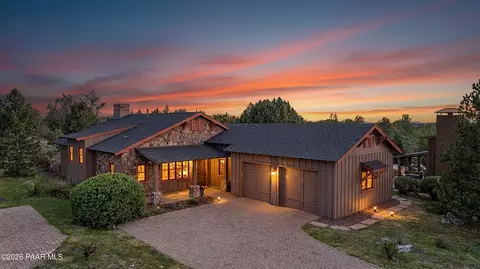 5727 W Johnny Mullins Dr, Prescott, AZ 86305