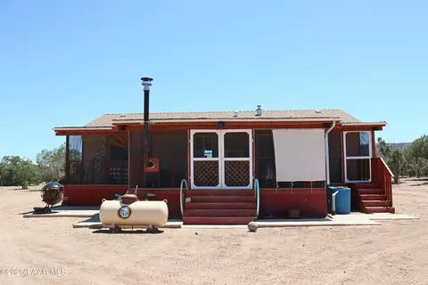 8850 W Fountain Ranch Rd, Ash Fork, AZ 86320